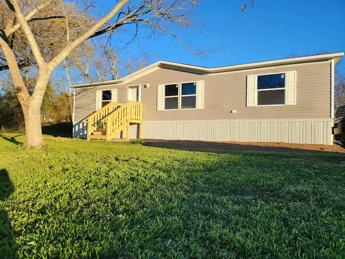 Coyote Bend Mobile Home & RV Prk Picture 2