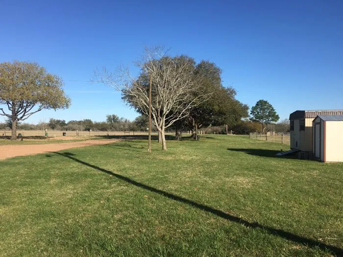 Gerhardt RV Park Picture 2