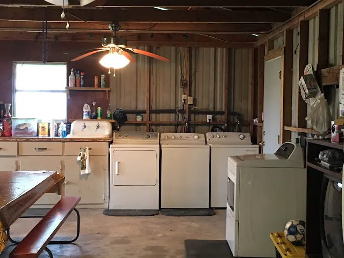 Gerhardt RV Park Picture 9