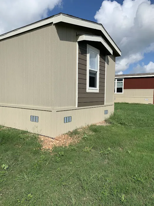 Deer Crossing Mobile Home Park Picture 3