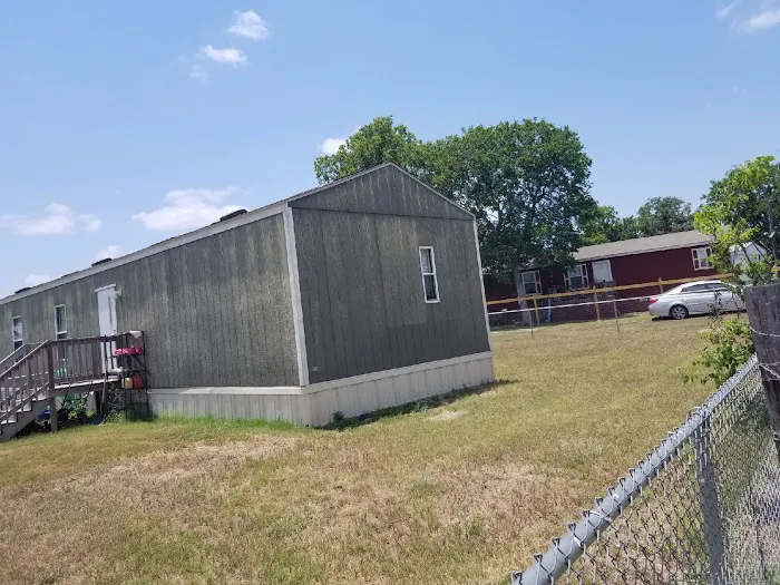 Deer Crossing Mobile Home Park Picture 5