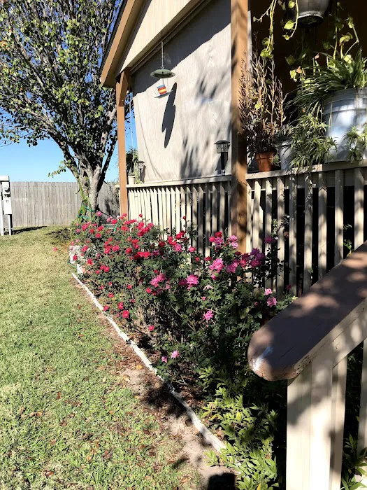 Camelot Place Picture 3