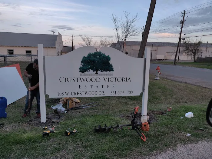 Crestwood Victoria Estates Picture 3