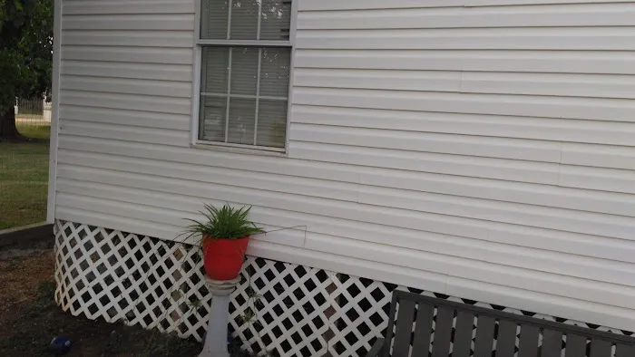 Holiday RV Park Picture 2