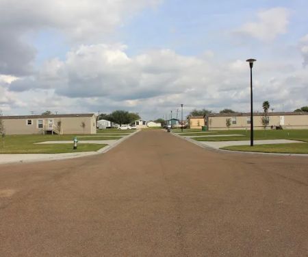 Royal Place Community