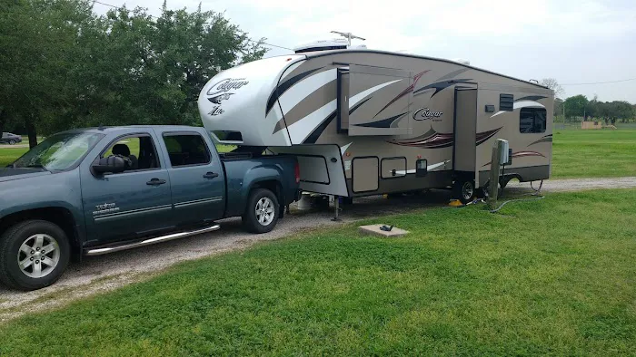 Victoria RV Park (River Park) Picture 9