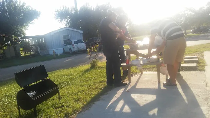 Dad's RV Park Picture 2