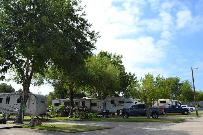 Dad's RV Park Picture 10
