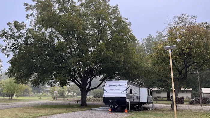 Wynnewood North RV Park Picture 8