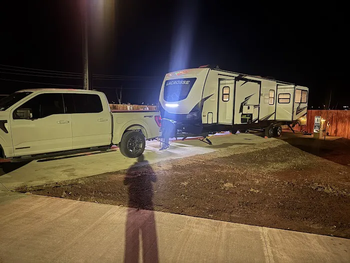 Love's RV Hookup Picture 4