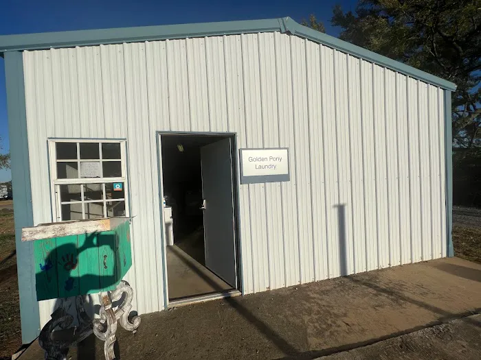 Golden Pony RV Park Picture 3