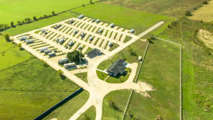 Moore RV Park Picture 9