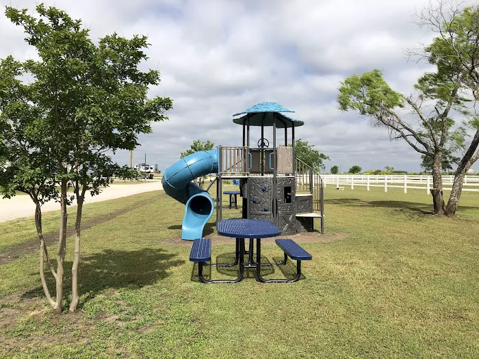 Moore RV Park Picture 8