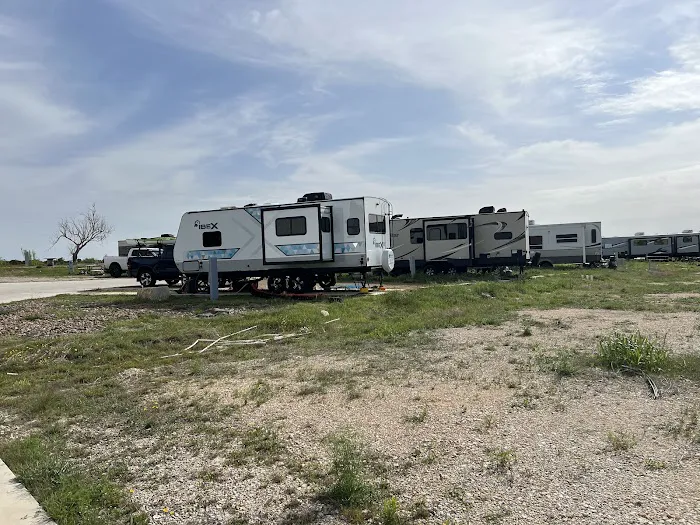 Sky Park RV Ranch Picture 2