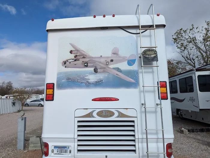 High Chaparral RV Park Picture 4