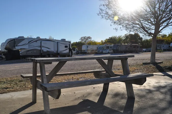 High Chaparral RV Park Picture 10