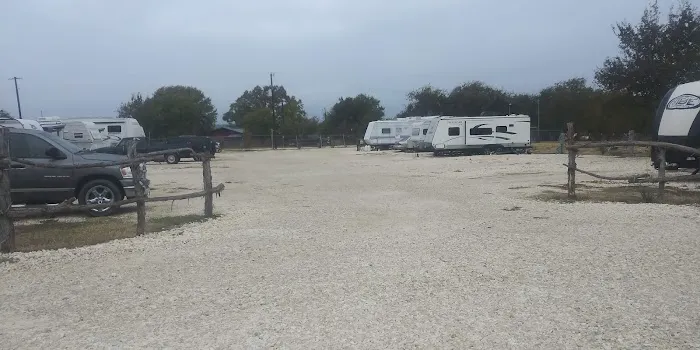 Raw Fun Country RV Picture 2