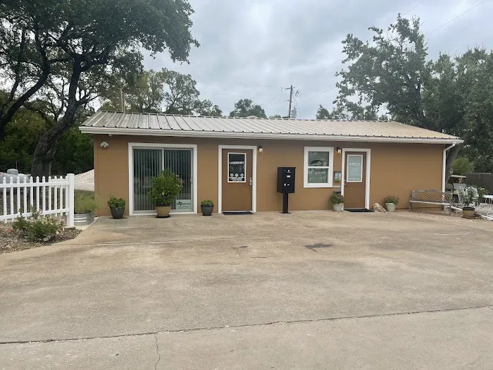 Big Oaks RV Park Picture 1