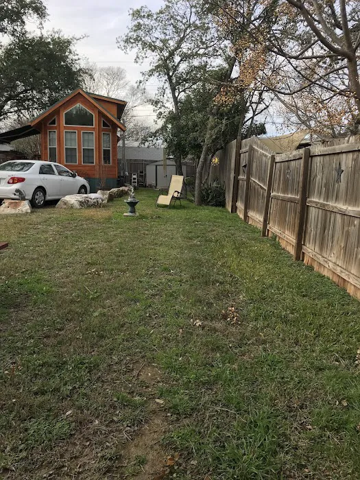 Cuernavaca Mini RV Park Picture 8