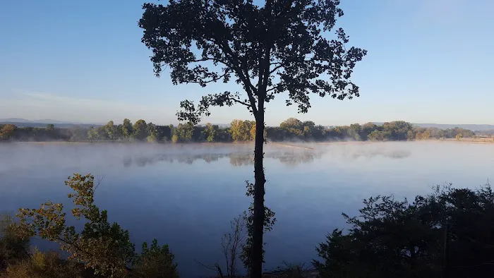 Lewisburg Bay RV Park Picture 2