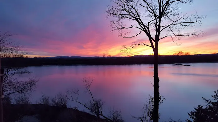 Lewisburg Bay RV Park Picture 4