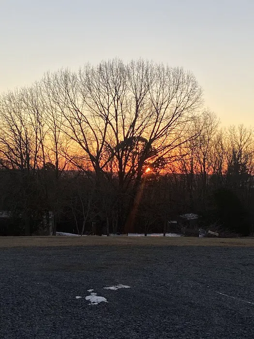 Hill Top RV Park Picture 1