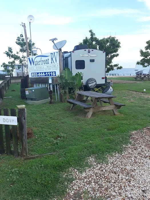 Waterfront RV Picture 5
