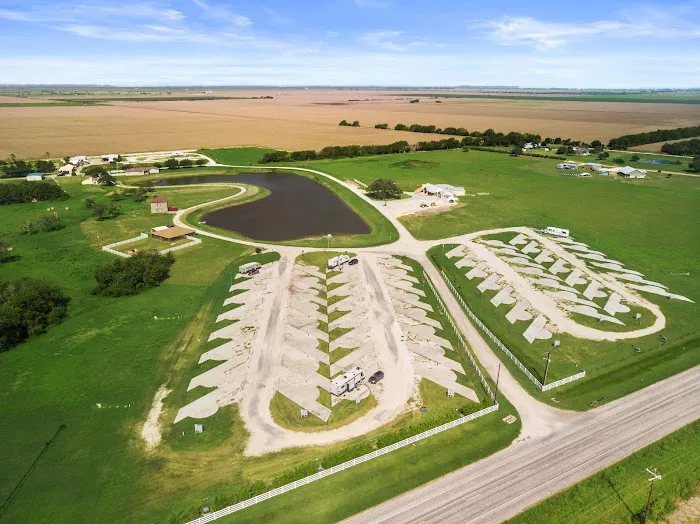 Enchanted Lakes of Edna Rv Park Picture 2