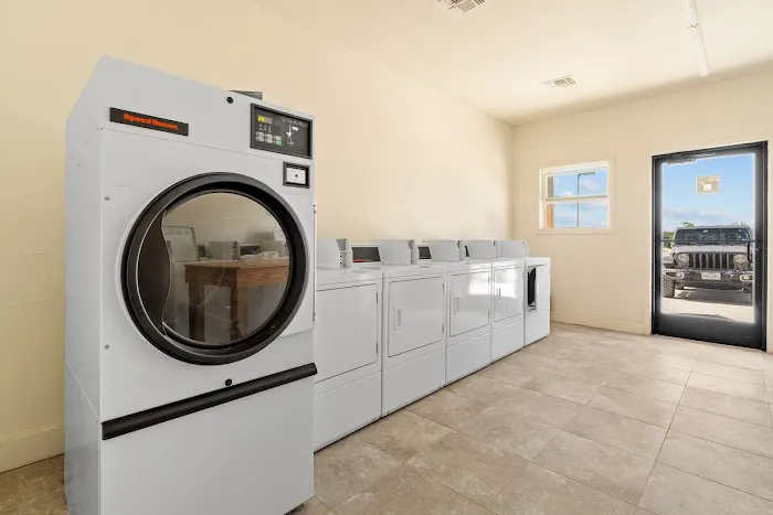 Enchanted Lakes of Edna Rv Park Picture 3