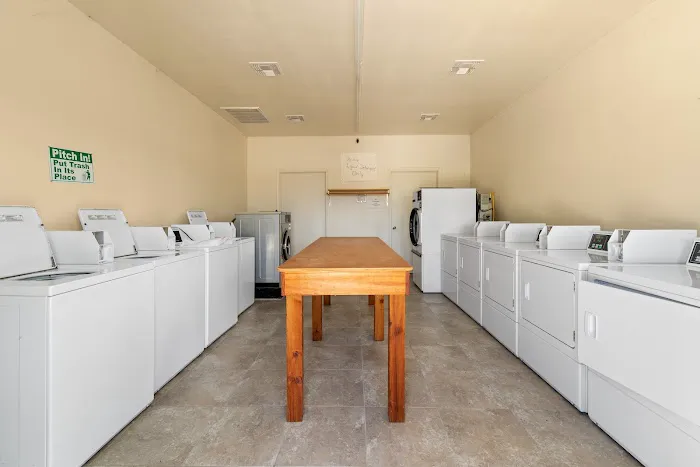 Enchanted Lakes of Edna Rv Park Picture 1