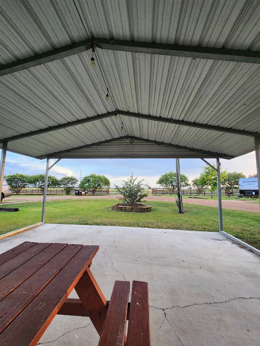 Besos Ranch RV Park Picture 5