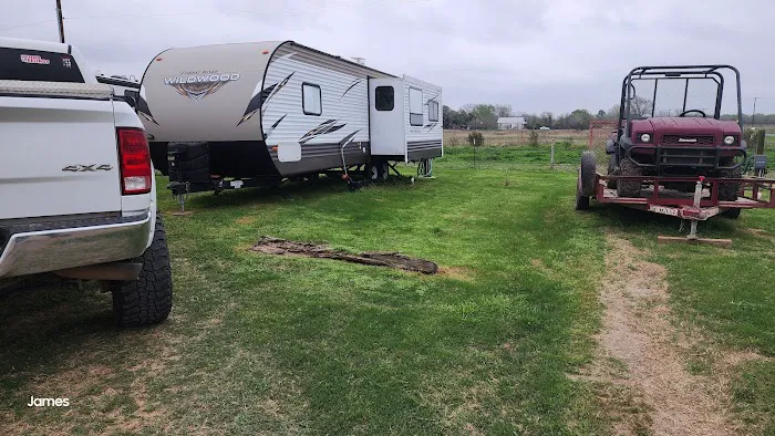 Besos Ranch RV Park Picture 3