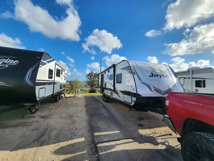 Lavaca Bay RV Park Picture 4