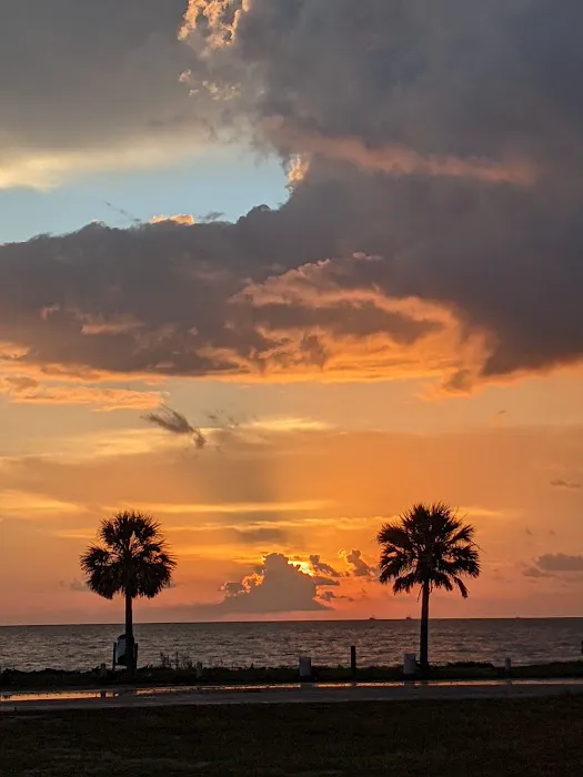 Beside The Bay RV Park Picture 4