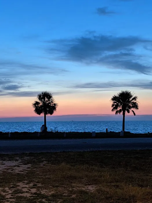 Beside The Bay RV Park Picture 7