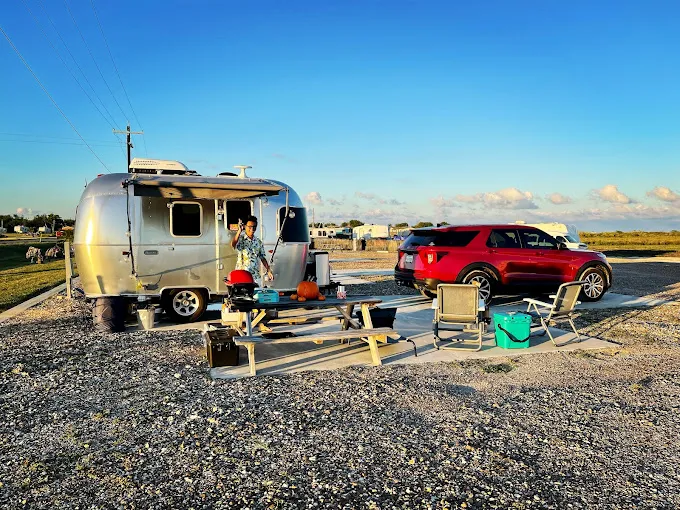 Magnolia Beach RV Park - Port Lavaca Texas Picture 7