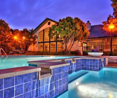 Onion Creek - Roberts Resorts