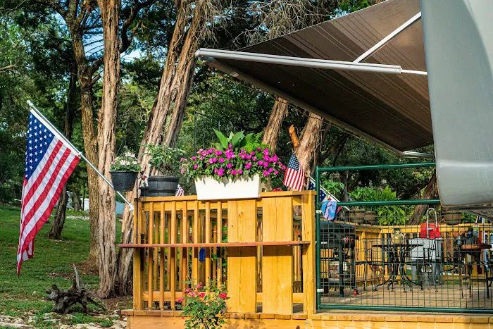 Lake & Hills RV Park Picture 5