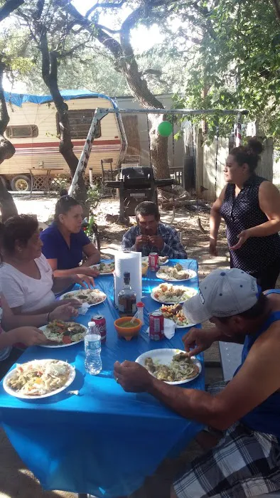 Lakeside RV Park Picture 1