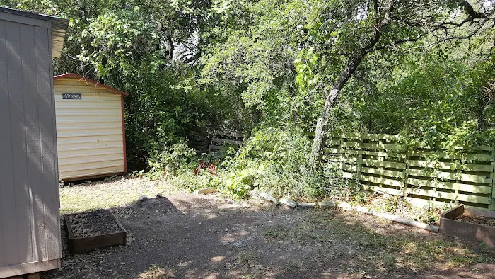 Lake Travis Inn & RV Park Picture 10