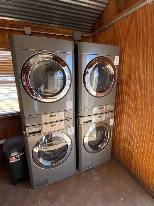 Lakeside RV Park Picture 7