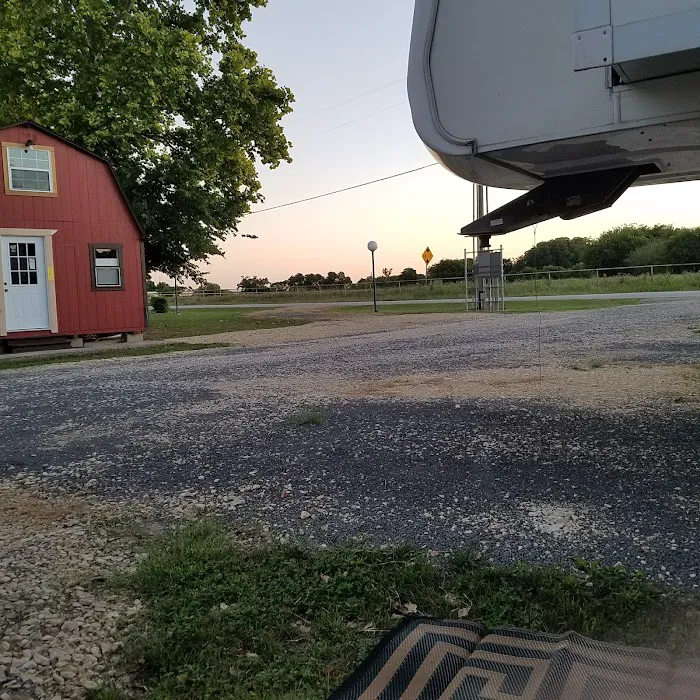 Twin Palms RV Park Picture 10