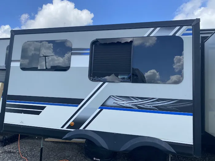 Lockhart Meadows RV Park & Tiny Homes Picture 1