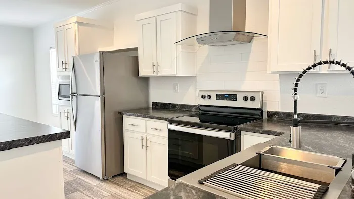 Creeks Crossing Picture 7