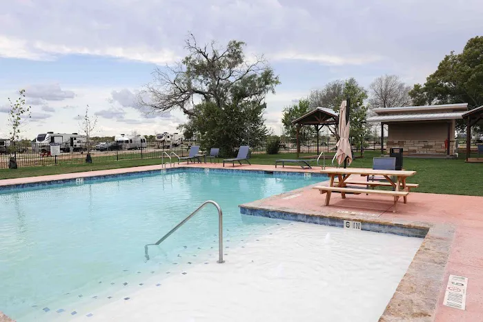 Schatziland RV Resort Picture 1