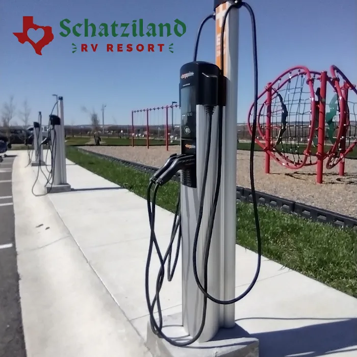 Schatziland RV Resort Picture 10