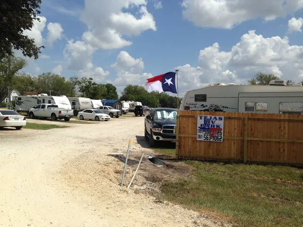 Tejas Extended Stay RV Park Picture 6