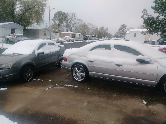 Wayside RV Mobile Home Village Picture 7