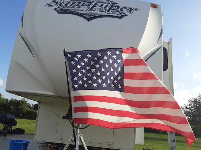 Lazy J RV Park Picture 2