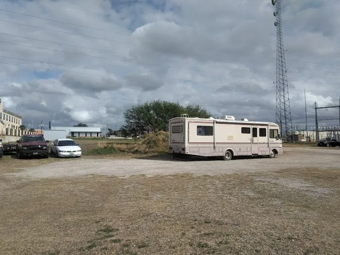 Lazy J RV Park Picture 1